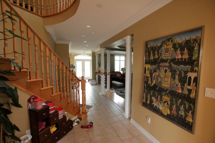 hallway modern moldings