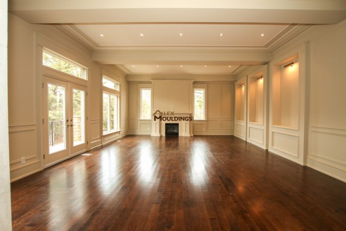 living room wall and ceiling trim design