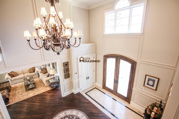 Entryway trim on the walls